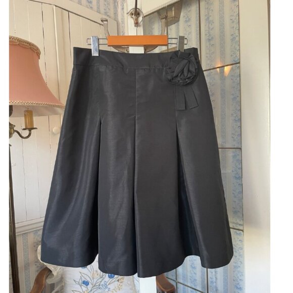 OSCAR DE LA RENTA SKIRT -NWOT!! ๐๐๐ - Picture 11 of 13